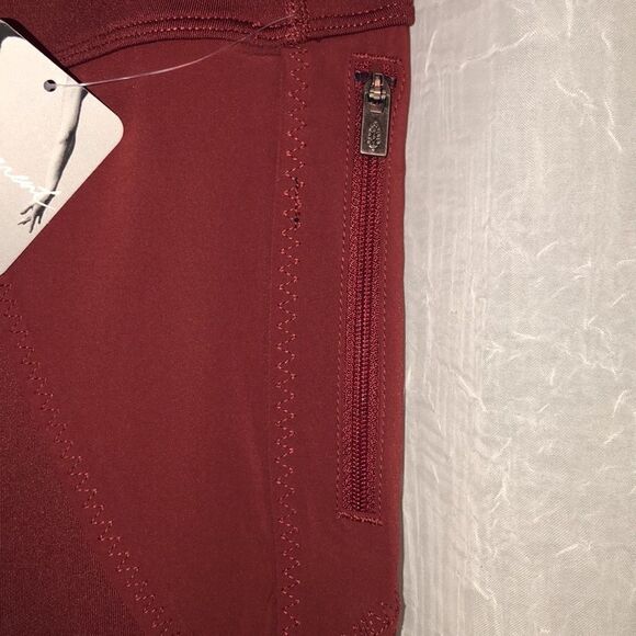 ๐๐๐๐โ๐๐๐๐๐๐ SMLย Movement Born to Run Legging inโTomato - Picture 13 of 16